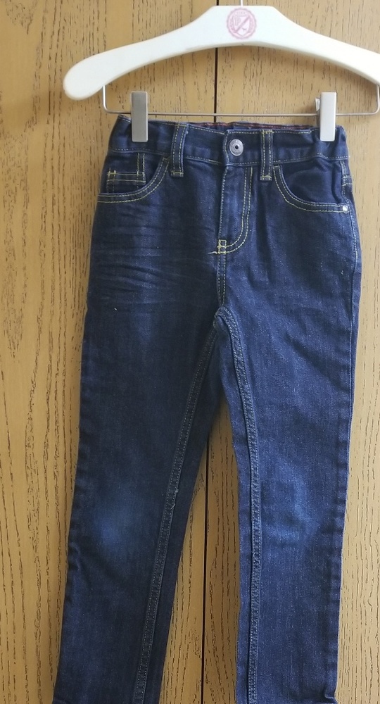 Boys oshkosh B'gosh jeans great condition size 7